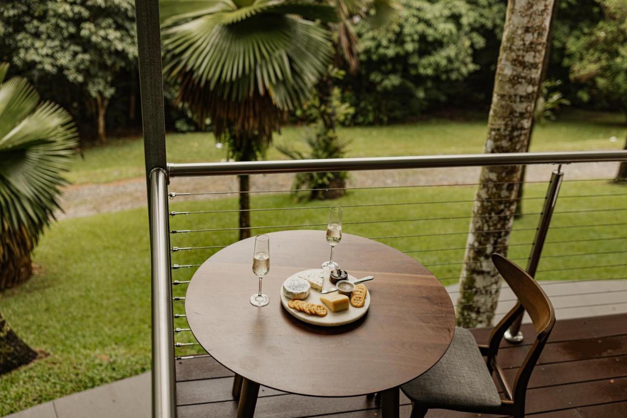mist at Cape Tribulation Villa Exterior foto