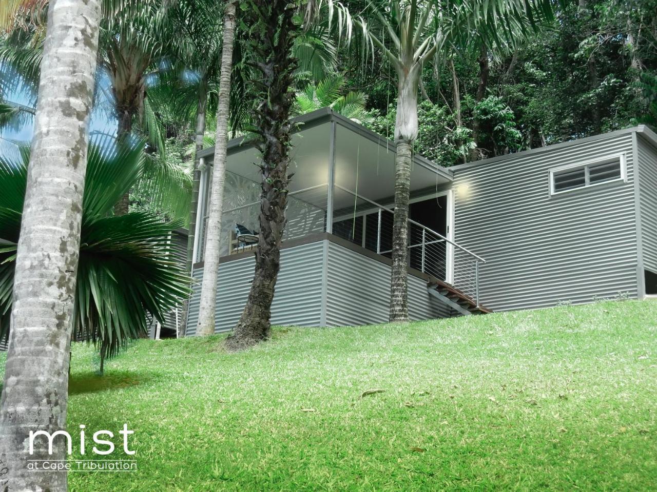 mist at Cape Tribulation Villa Exterior foto